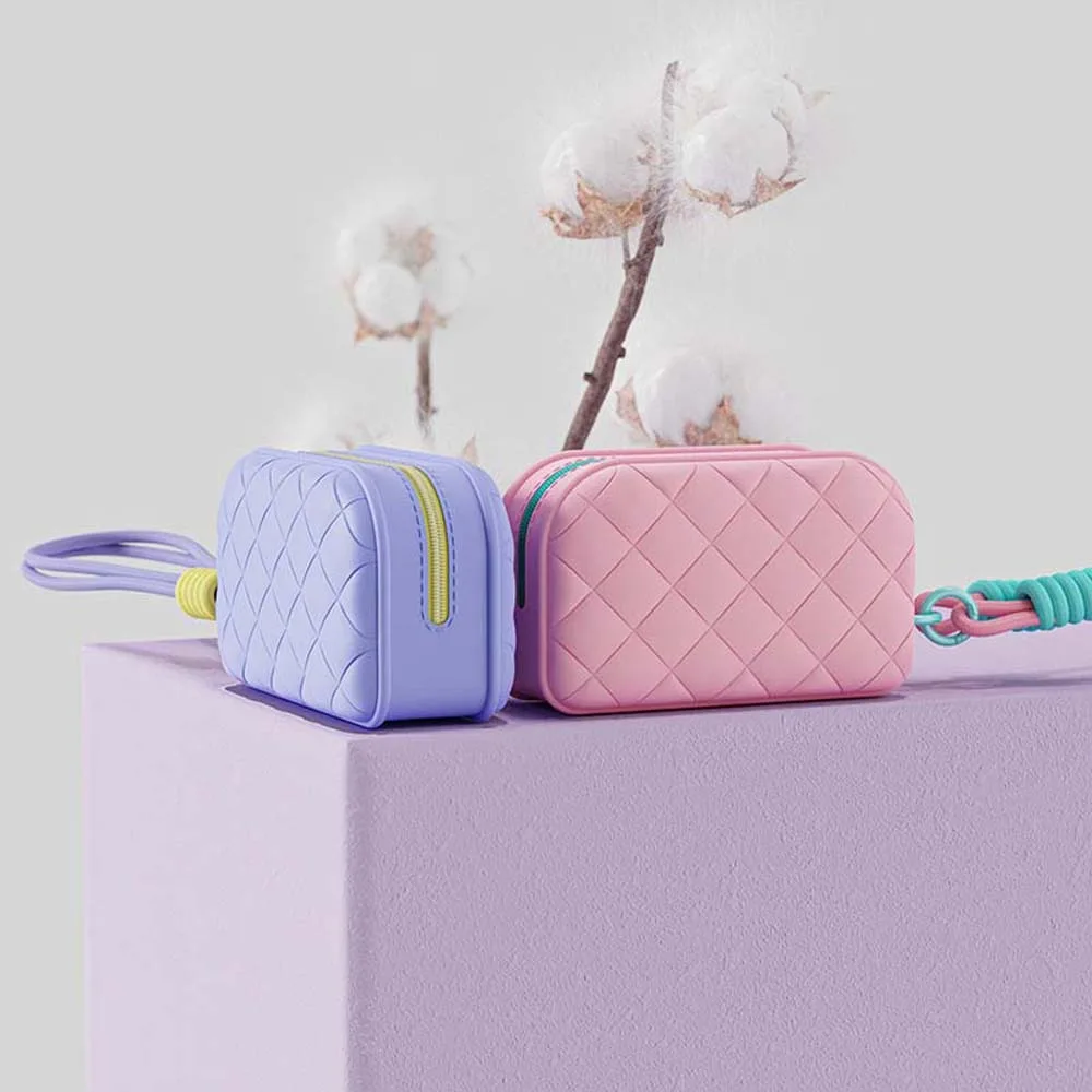 1PC Square Silicone Cosmetic Storage Bag Large Capacity Travel Portable Cosmetic Waterproof Organizer
1PC Square Silicone Cosmetic Storage Bag Large Capacity Travel Portable Cosmetic Waterproof Organizer
