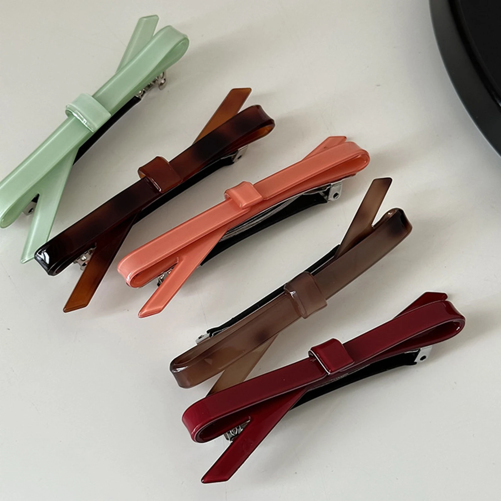 1PC Hairpin Bow Hair Clip Retro Automatic Spring Clip Hair Ornament Colorful Acetate Hair Clips Barrettes Hair Accessories
1PC Hairpin Bow Hair Clip Retro Automatic Spring Clip Hair Ornament Colorful Acetate Hair Clips Barrettes Hair Accessories