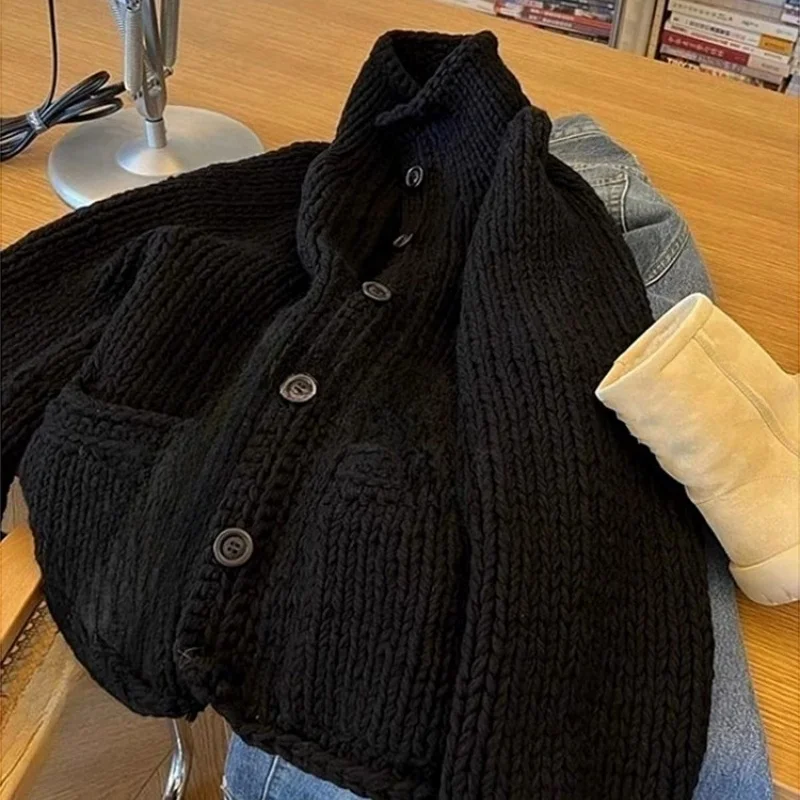 Winter Warm Black Knit Cardigan Women Vintage Soft Single Breasted Cashmere Female Coat Fashion O-neck Knitwear
Winter Warm Black Knit Cardigan Women Vintage Soft Single Breasted Cashmere Female Coat Fashion O-neck Knitwear