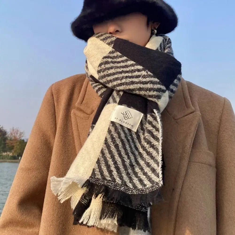 High Quality Korean Striped Plaid Scarf Thicken Long Winter Men's Scarf Casual Warm Checkered Scarf Gifts
High Quality Korean Striped Plaid Scarf Thicken Long Winter Men's Scarf Casual Warm Checkered Scarf Gifts