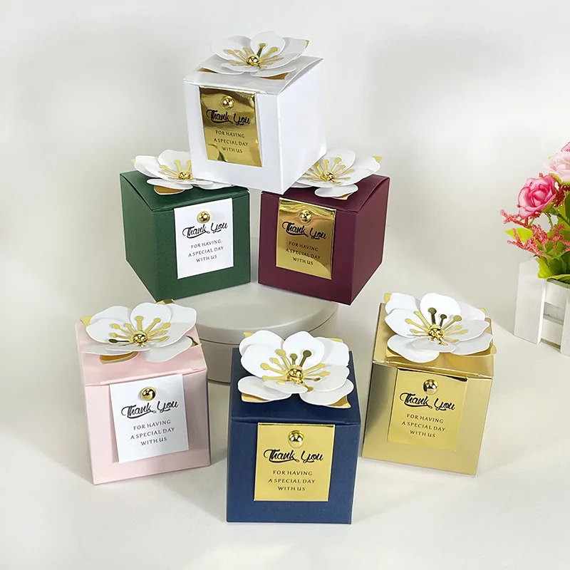50 шт., креативная шестиугольная подарочная коробка с цветком и золотой белой карточкой, упаковка для конфет, шоколада, подарочная коробка, украшение для свадебной вечеринки
50 шт., креативная шестиугольная подарочная коробка с цветком и золотой белой карточкой, упаковка для конфет, шоколада, подарочная коробка, украшение для свадебной вечеринки