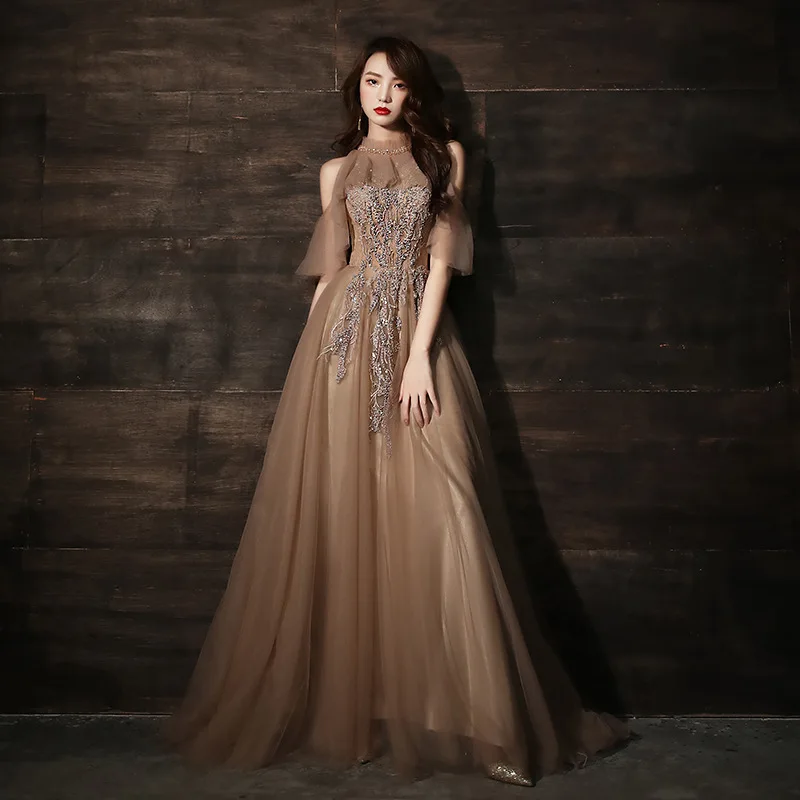 European and American Banquet Long Dress for Women 2025 New Long Style Dreamy Fairy Temperament Socialite Annual Party Dress
European and American Banquet Long Dress for Women 2025 New Long Style Dreamy Fairy Temperament Socialite Annual Party Dress