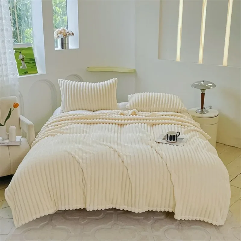 2025 solid color soft comfortable warm rabbit fur blanket spring and autumn blanket air conditioner blanket without pillowcase
2025 solid color soft comfortable warm rabbit fur blanket spring and autumn blanket air conditioner blanket without pillowcase