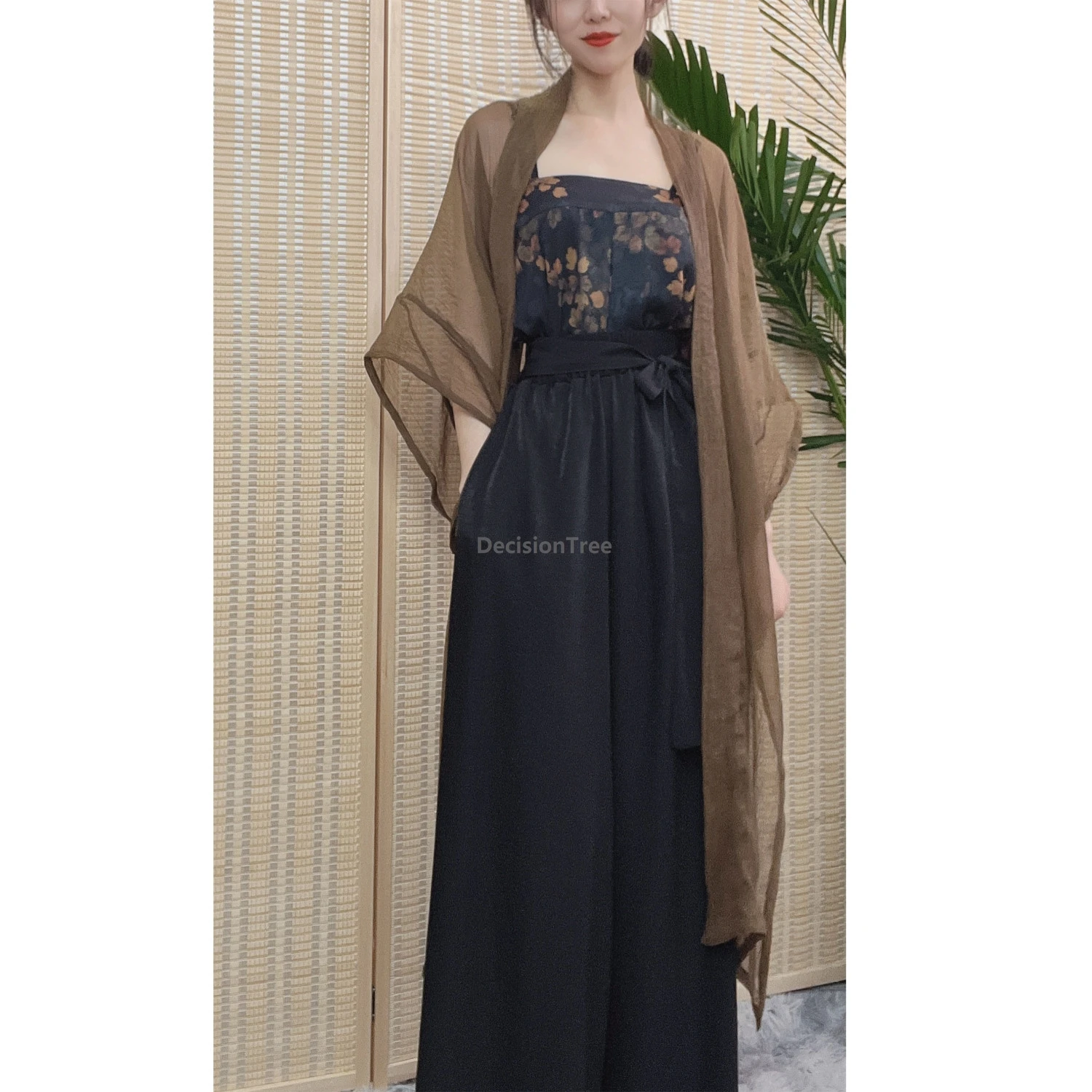 Новинка 2026: улучшенный повседневный комплект ханьфу из 3 предметов для женщин – винтажный, элегантный, стильный китайский ханьфу, модный повседневный наряд
Новинка 2026: улучшенный повседневный комплект ханьфу из 3 предметов для женщин – винтажный, элегантный, стильный китайский ханьфу, модный повседневный наряд