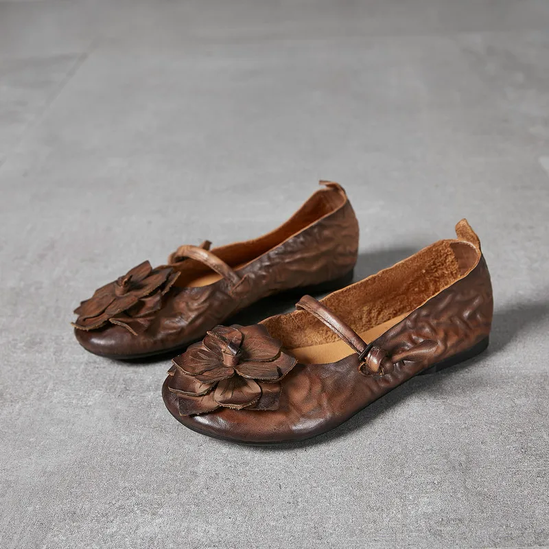 Women's summer cowhide soft sole shoes genuine leather retro flower design women's ballet flats
Women's summer cowhide soft sole shoes genuine leather retro flower design women's ballet flats