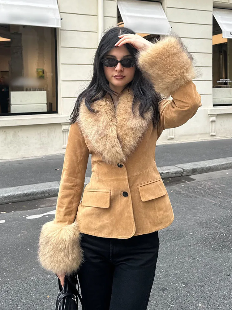 HH женский костюм со съемным меховым воротником, пальто, шикарная куртка с лацканами и длинными рукавами, карманы, украшенные однобортные женские модные пиджаки
HH женский костюм со съемным меховым воротником, пальто, шикарная куртка с лацканами и длинными рукавами, карманы, украшенные однобортные женские модные пиджаки