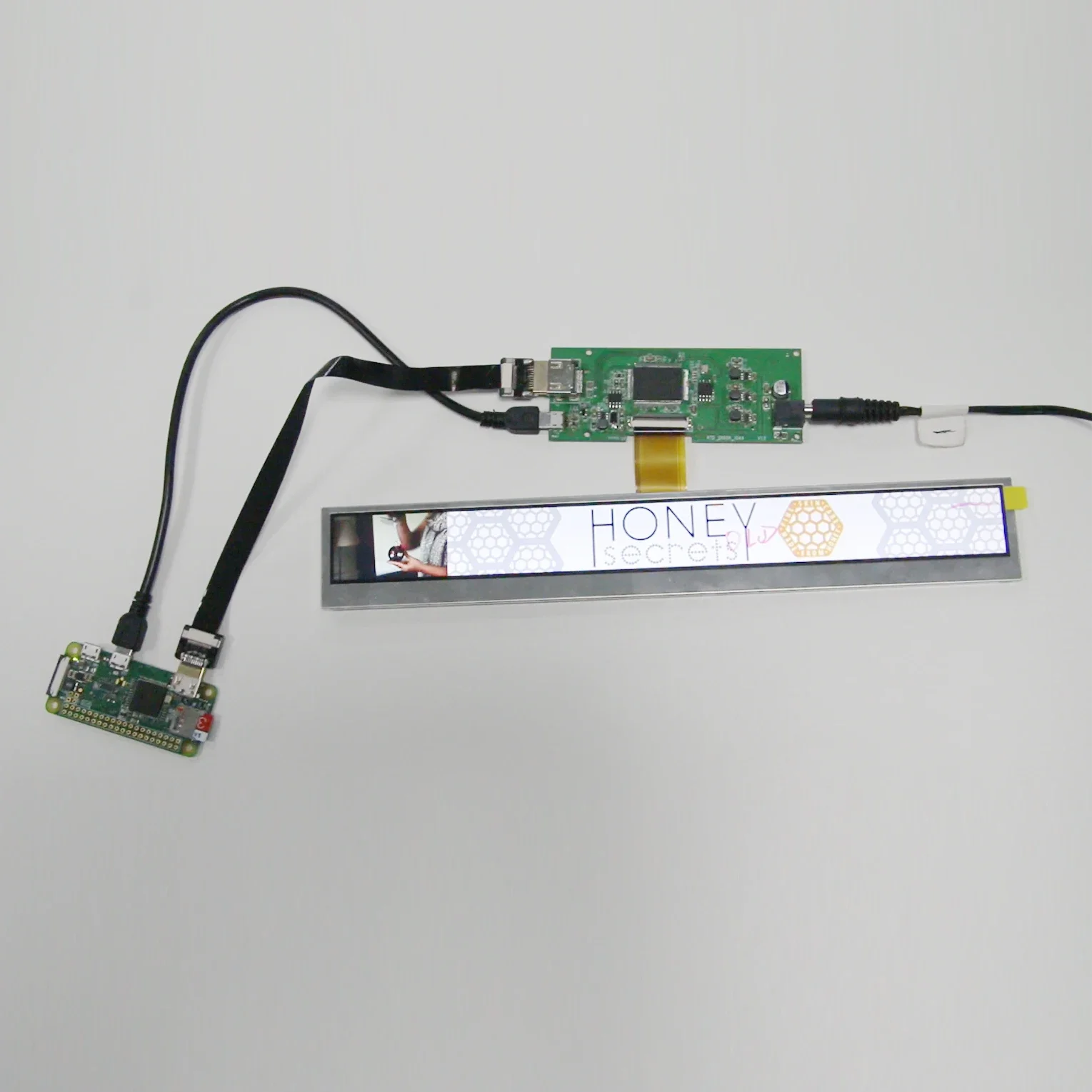 Wholesale 10.4 Inch Screen Long Strip Panel High Brightness TFT LCD Display Module with HD-MI Board for supermarket Advertising
Wholesale 10.4 Inch Screen Long Strip Panel High Brightness TFT LCD Display Module with HD-MI Board for supermarket Advertising