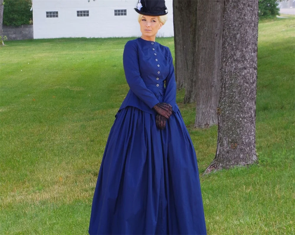 Victorian Edwardian Fancy Gown 1860s Civil War Dress Medieval Ball Gown Vintage Gothic Historical Period Dress
Victorian Edwardian Fancy Gown 1860s Civil War Dress Medieval Ball Gown Vintage Gothic Historical Period Dress