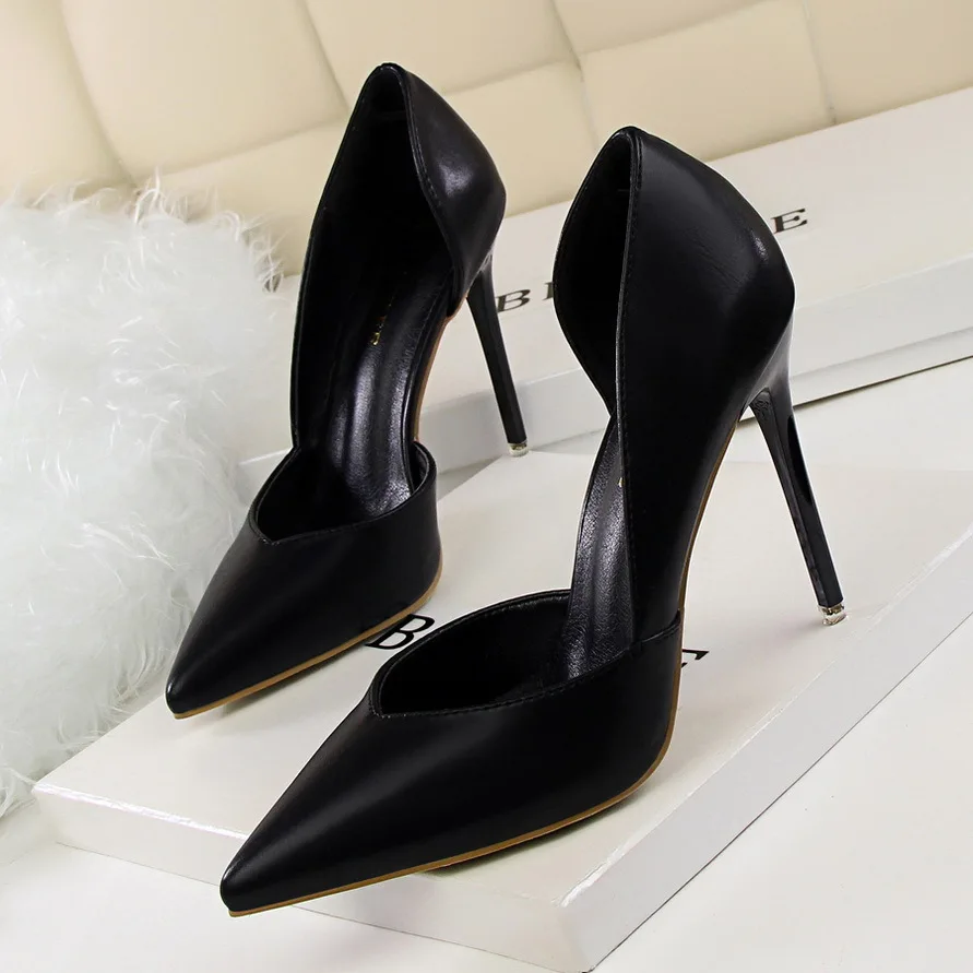 Women Pumps New Korean Edition Fashion Simple Sexy Nightclub Slim Women's Shoes Super High Heel Shallow Mouth Pointed Hollow Out
Women Pumps New Korean Edition Fashion Simple Sexy Nightclub Slim Women's Shoes Super High Heel Shallow Mouth Pointed Hollow Out