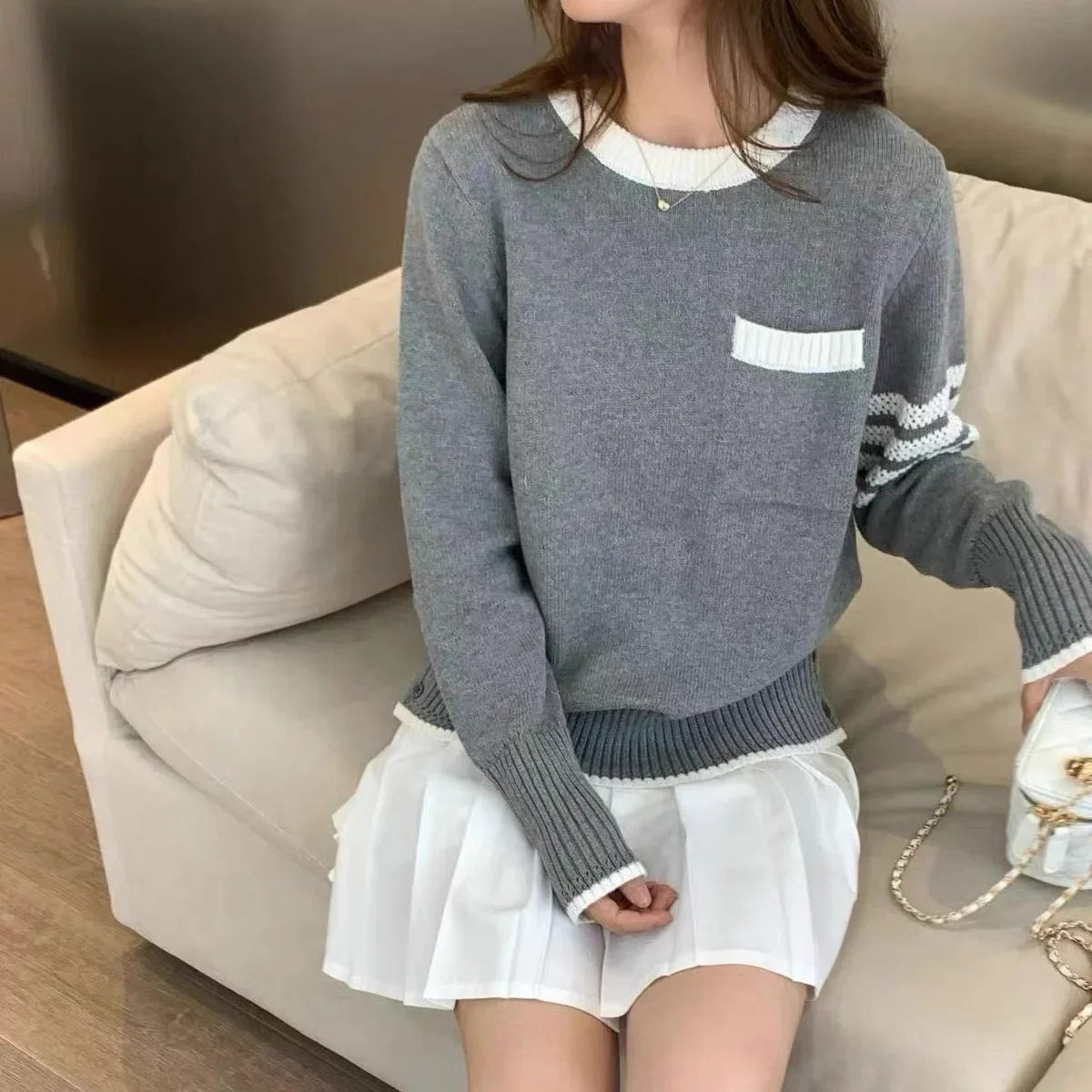 Women Clothing Knitted Solid O-neck Sweaters Autumn Casual Loose Striped Chic Pockets Knitwear Tops
Women Clothing Knitted Solid O-neck Sweaters Autumn Casual Loose Striped Chic Pockets Knitwear Tops