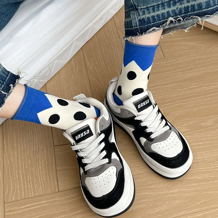 Women's Socks Spring Summer Mid-tube Sports Sock Lightweight Breathable Fashion Sweat Absorption Solid Color Thin Sock Wholesale
Women's Socks Spring Summer Mid-tube Sports Sock Lightweight Breathable Fashion Sweat Absorption Solid Color Thin Sock Wholesale