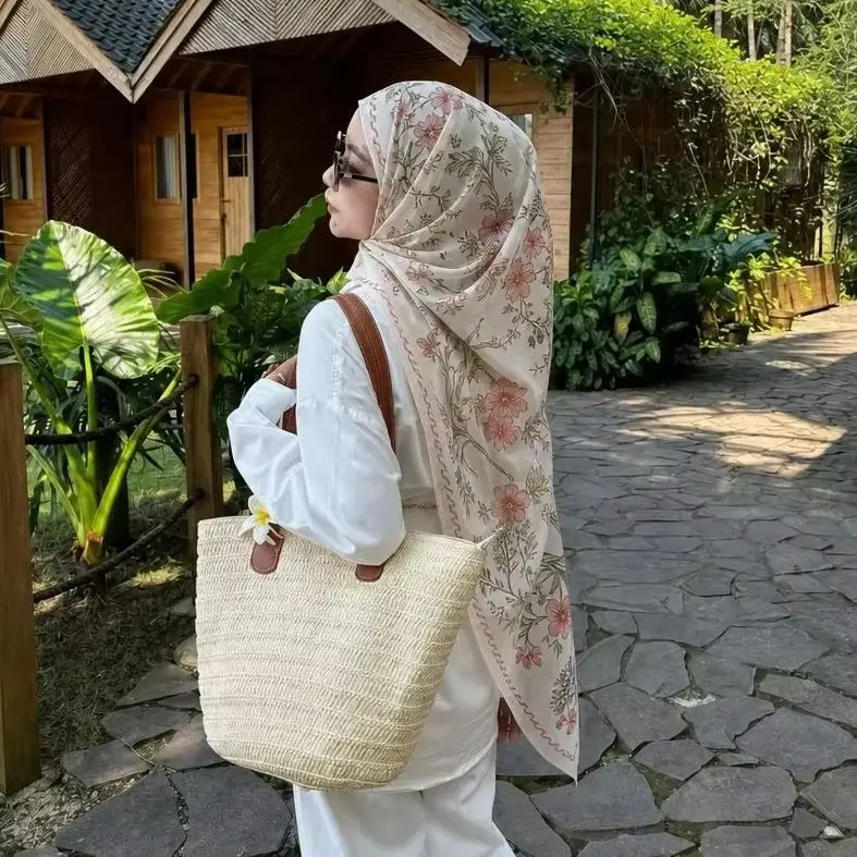 Scarves Cotton Linen Printed Long Shawls Hijab Women Muslim Headscarf Islam Eid Turban Summer Fashion Female Headband 180*70cm
Scarves Cotton Linen Printed Long Shawls Hijab Women Muslim Headscarf Islam Eid Turban Summer Fashion Female Headband 180*70cm