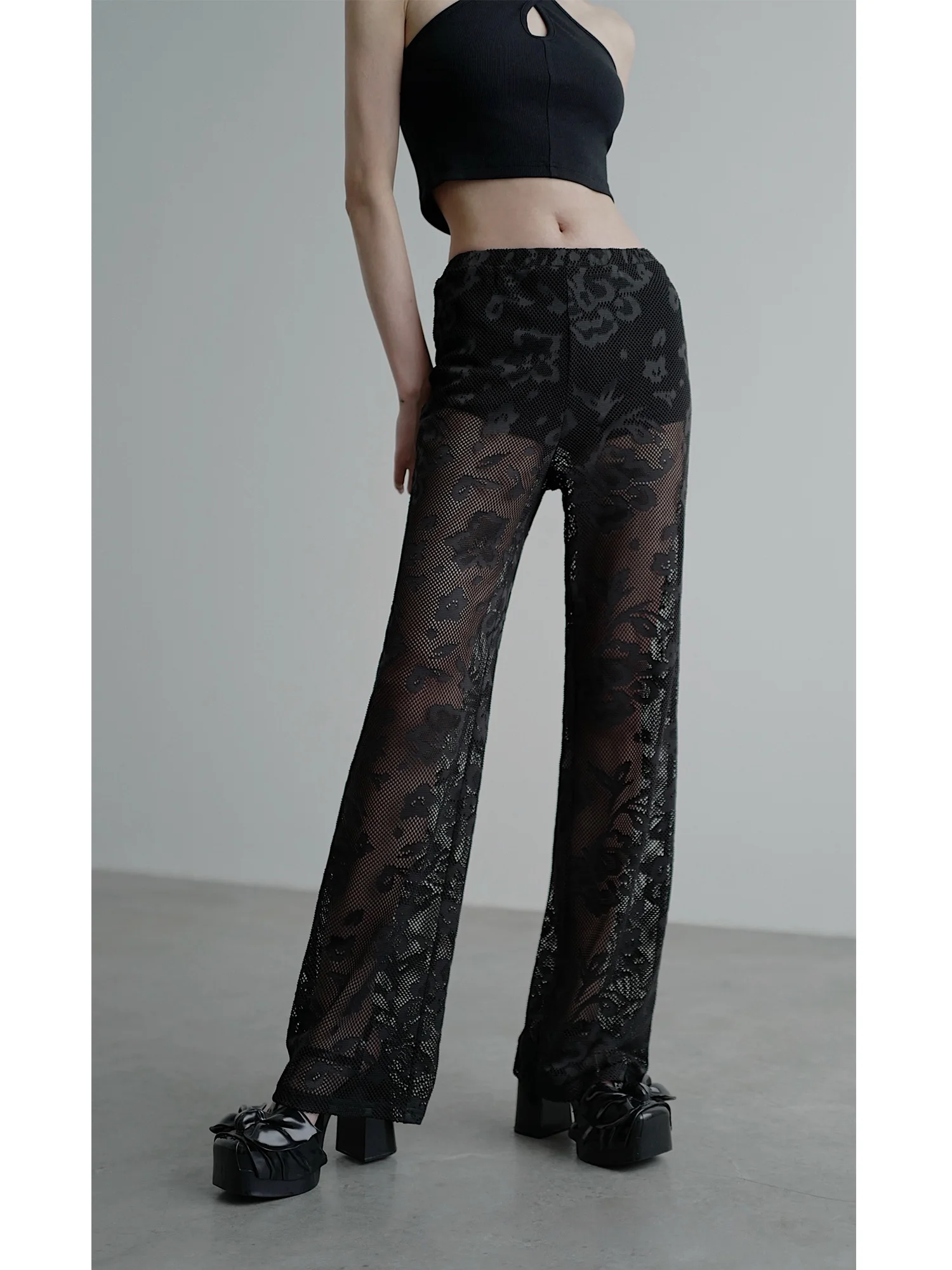 Fashionable Transparent Sexy Trousers Women's False Patchwork Trousers Lace Hollow-out Evening Dress High Street Trousers Pants
Fashionable Transparent Sexy Trousers Women's False Patchwork Trousers Lace Hollow-out Evening Dress High Street Trousers Pants