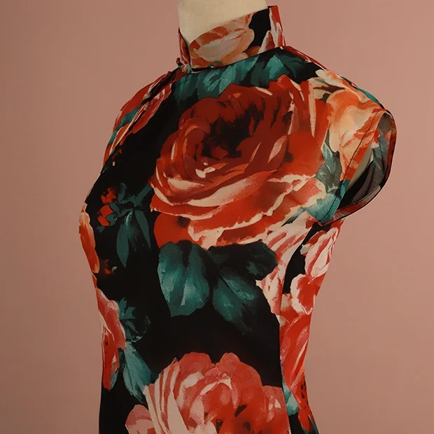 Traditional Chinese Spring Summer 2023 Half Open Lapel One Button Slimming Elegance Silk Print Long Sleeve Gown
Traditional Chinese Spring Summer 2023 Half Open Lapel One Button Slimming Elegance Silk Print Long Sleeve Gown