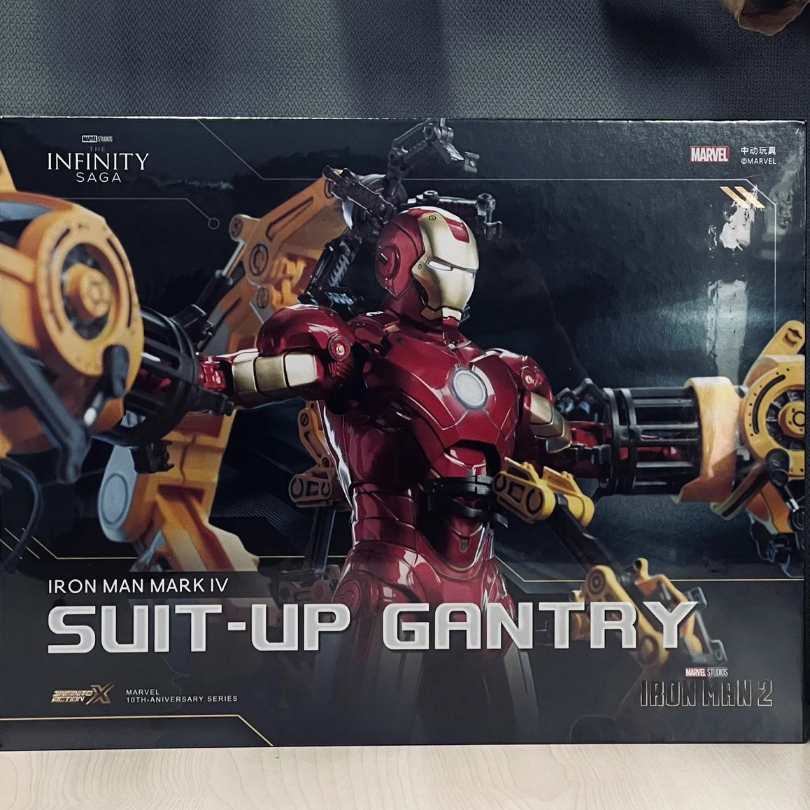 Zd Toys Iron Man 2 1/10 Scale 10th Anniversary Series Mark 4 Suit-Up Gantry Mk4 Collectible Action Figure Ornament Artwork Toy
Zd Toys Iron Man 2 1/10 Scale 10th Anniversary Series Mark 4 Suit-Up Gantry Mk4 Collectible Action Figure Ornament Artwork Toy