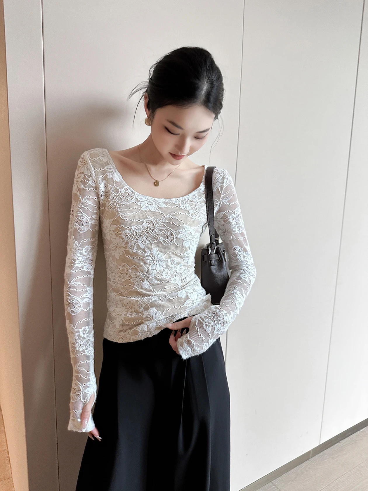 Ele Sle Fitted round Ne Lace irt Women's Base Layer Top Spring 2026 PIN White New Arrival Faion Blouse
Ele Sle Fitted round Ne Lace irt Women's Base Layer Top Spring 2026 PIN White New Arrival Faion Blouse