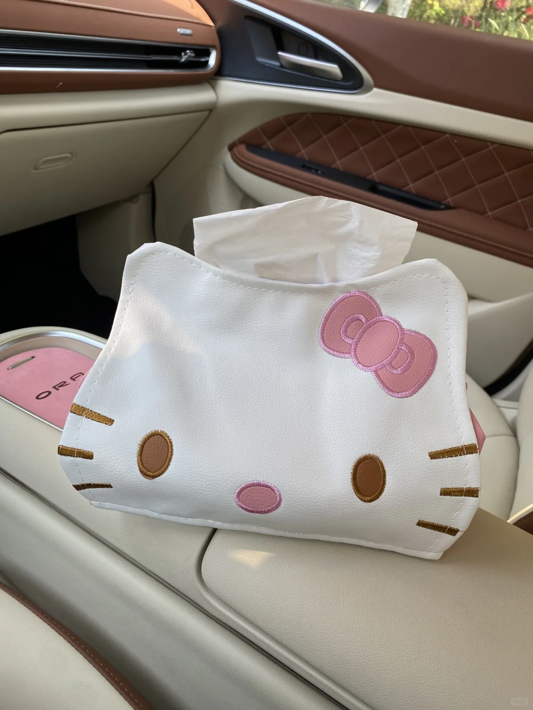 Cute Kitty Car Tissue Box Foldable Desktop Paper Drawer Tissue Bag Car Mounted Leather Storage Box
Cute Kitty Car Tissue Box Foldable Desktop Paper Drawer Tissue Bag Car Mounted Leather Storage Box