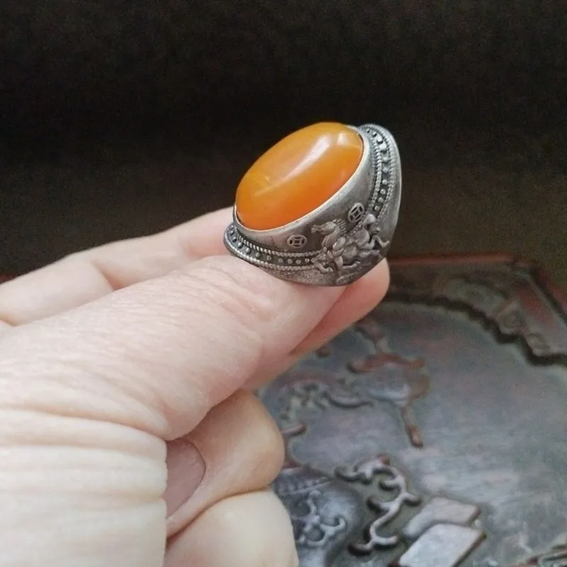 Vintage Patina Beeswax Inlaid Ring, Oval Cabochon Retro Craft Horse Pattern Adjustable Jewelry
Vintage Patina Beeswax Inlaid Ring, Oval Cabochon Retro Craft Horse Pattern Adjustable Jewelry