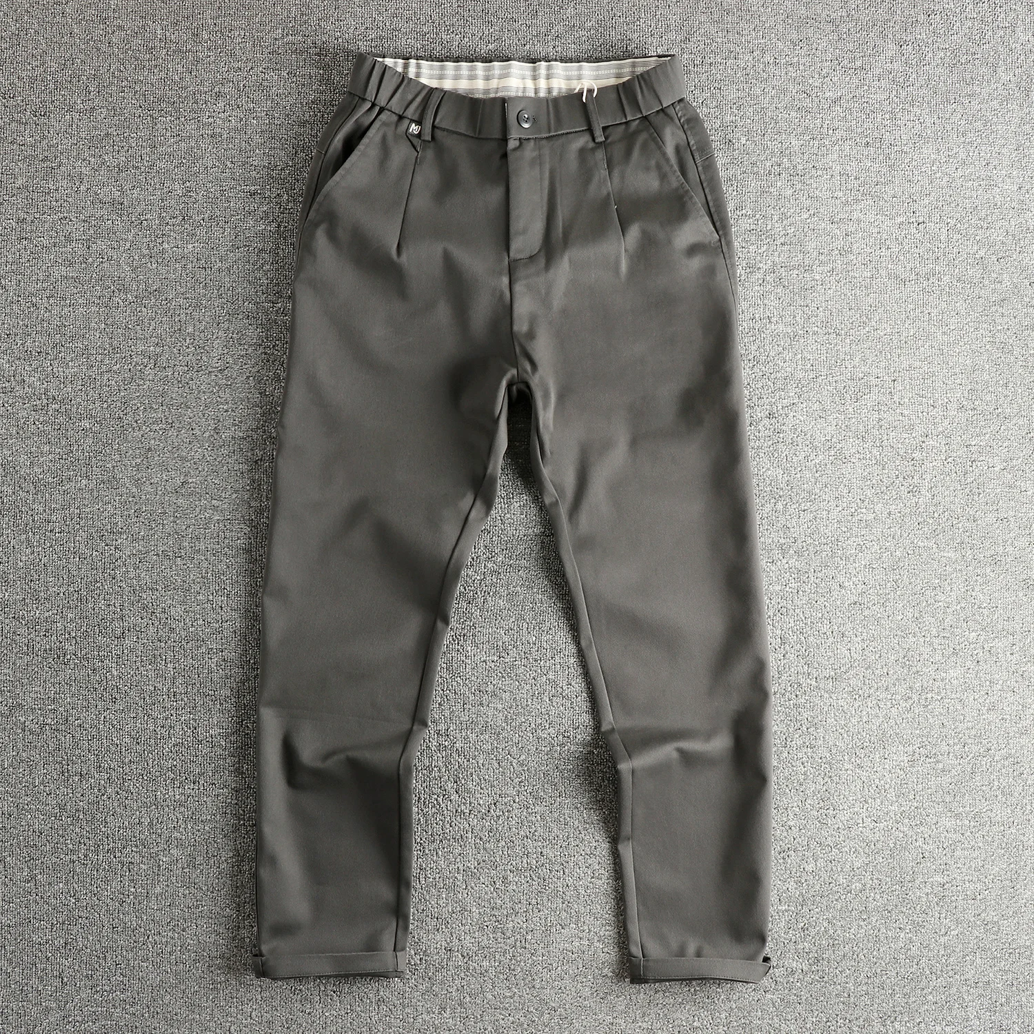 Trendy Casual Pants for Men Loose Straight Leg Workwear Youthful All-Match Long Trousers Anti-Wrinkle Summer Fashion
Trendy Casual Pants for Men Loose Straight Leg Workwear Youthful All-Match Long Trousers Anti-Wrinkle Summer Fashion