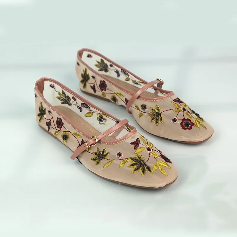 Trasparent Elegant Women Mary Jane Shoes Retro Ethnic Style Floral Embroidered Mesh Summer Comfort Light Casual Ladies Flats
Trasparent Elegant Women Mary Jane Shoes Retro Ethnic Style Floral Embroidered Mesh Summer Comfort Light Casual Ladies Flats