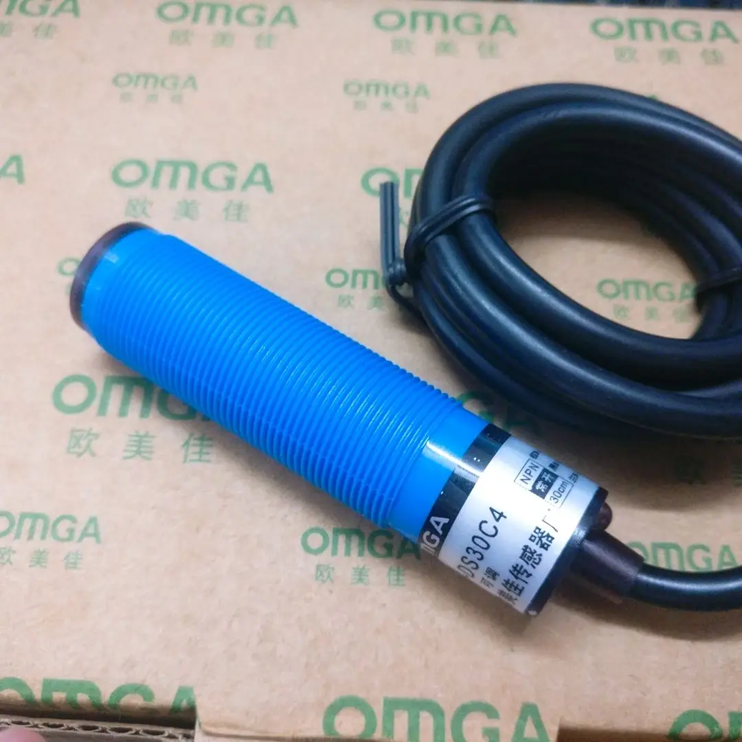 OMAX cylindrical photoelectric switch sensor E3F (E18) - DS30C4 DS30B2 DC three wire
OMAX cylindrical photoelectric switch sensor E3F (E18) - DS30C4 DS30B2 DC three wire