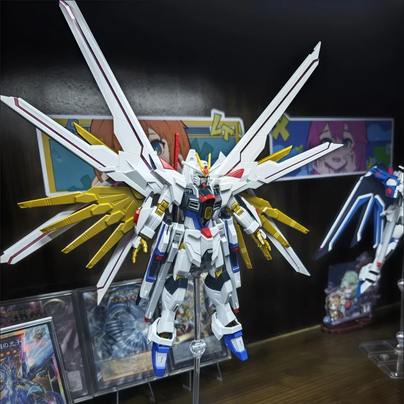 Bandai Gundam HG Mighty Strike Freedom Seed Movie Posable Assembly Model Collectible Display Decoration
Bandai Gundam HG Mighty Strike Freedom Seed Movie Posable Assembly Model Collectible Display Decoration