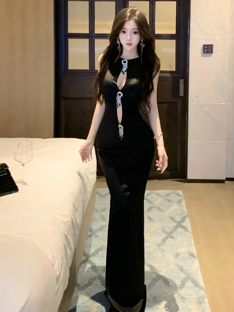 Women Sleeveless Slim Wrap Hip Vest Dress 2025 Summer Black Round Neck Elegant Sexy Hollow Out Birthday Evening Long Dress
Women Sleeveless Slim Wrap Hip Vest Dress 2025 Summer Black Round Neck Elegant Sexy Hollow Out Birthday Evening Long Dress