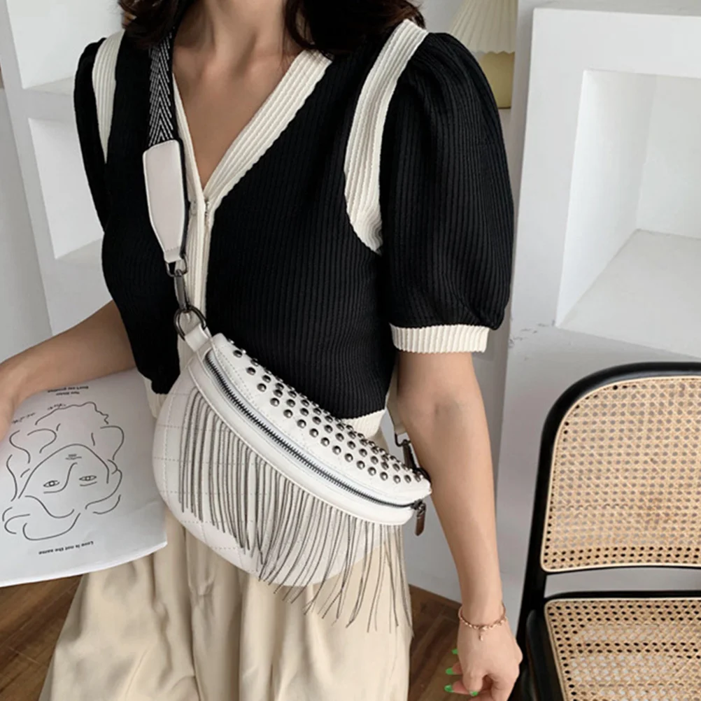 Black Women Chest Fashion Tassel Rivet Fanny Pack Large Capacity Lightweight Belt Bag Shoulder Bag For Woman Shopping Travel
Black Women Chest Fashion Tassel Rivet Fanny Pack Large Capacity Lightweight Belt Bag Shoulder Bag For Woman Shopping Travel