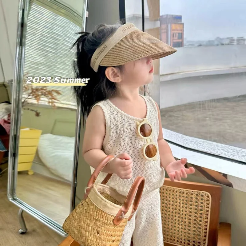 2025Summer Girls' Thin Western Style Knitted Suit Hollow Breathable Vest Wide Leg Pants Two-Piece Suit Fashion
2025Summer Girls' Thin Western Style Knitted Suit Hollow Breathable Vest Wide Leg Pants Two-Piece Suit Fashion