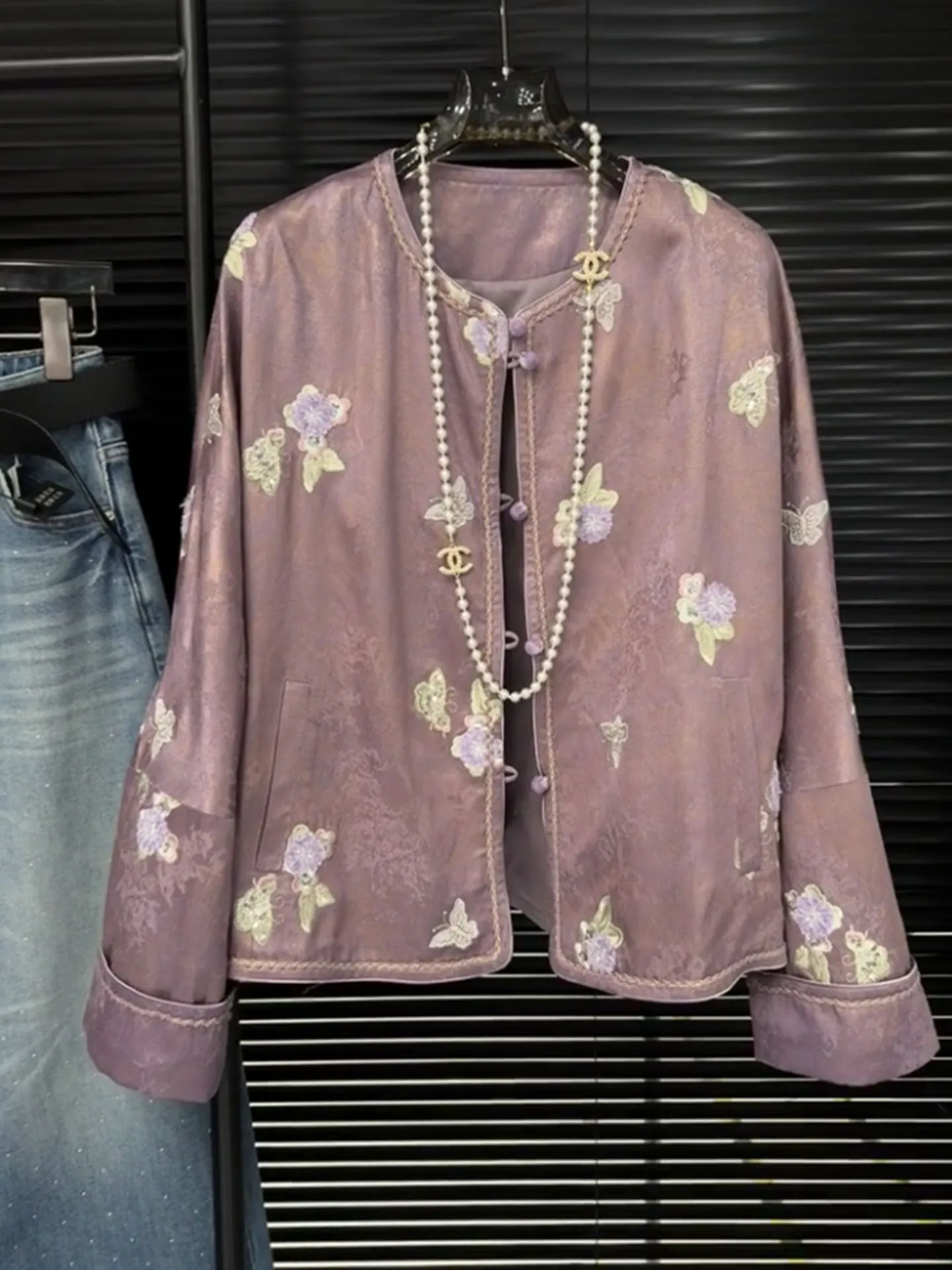 New Chinese Sle Heavy Embroidery Purple Jaet Women's Loose Long Sve Spring 2026 Faionable Versatile Slimming Top
New Chinese Sle Heavy Embroidery Purple Jaet Women's Loose Long Sve Spring 2026 Faionable Versatile Slimming Top