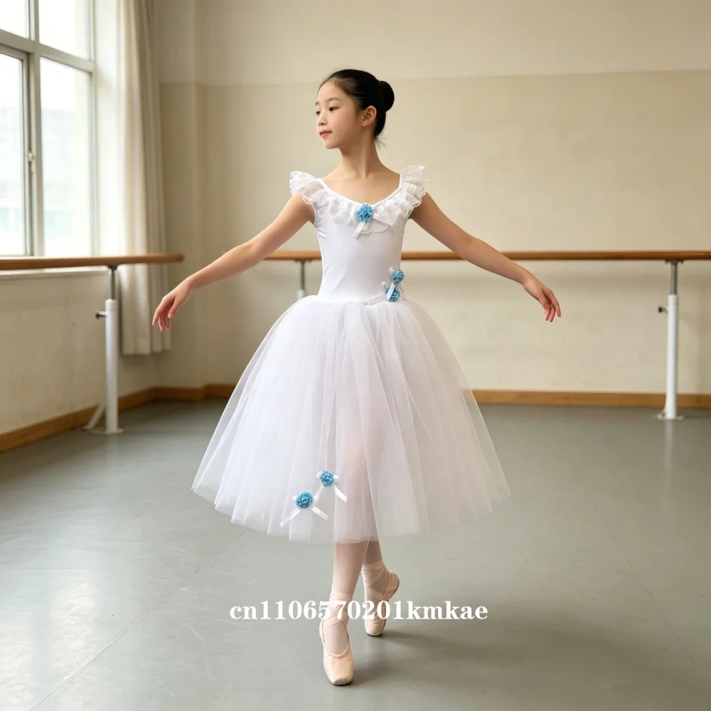 Girls White Romantic Dress with Blue Flowers Long Swan Lake High Quality Ballet Costume for Competition & Performance
Girls White Romantic Dress with Blue Flowers Long Swan Lake High Quality Ballet Costume for Competition & Performance