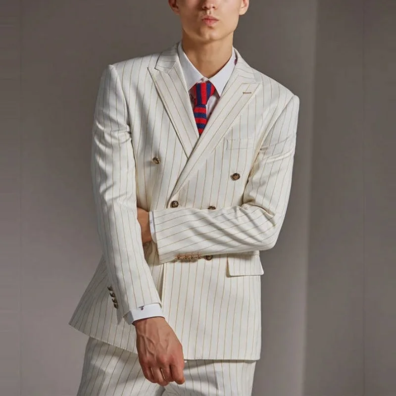 Британский приталенный мужской костюм, деловой двубортный комплект из 2 предметов, белый костюм, банкетный деловой костюм, мужской пиджак
Британский приталенный мужской костюм, деловой двубортный комплект из 2 предметов, белый костюм, банкетный деловой костюм, мужской пиджак