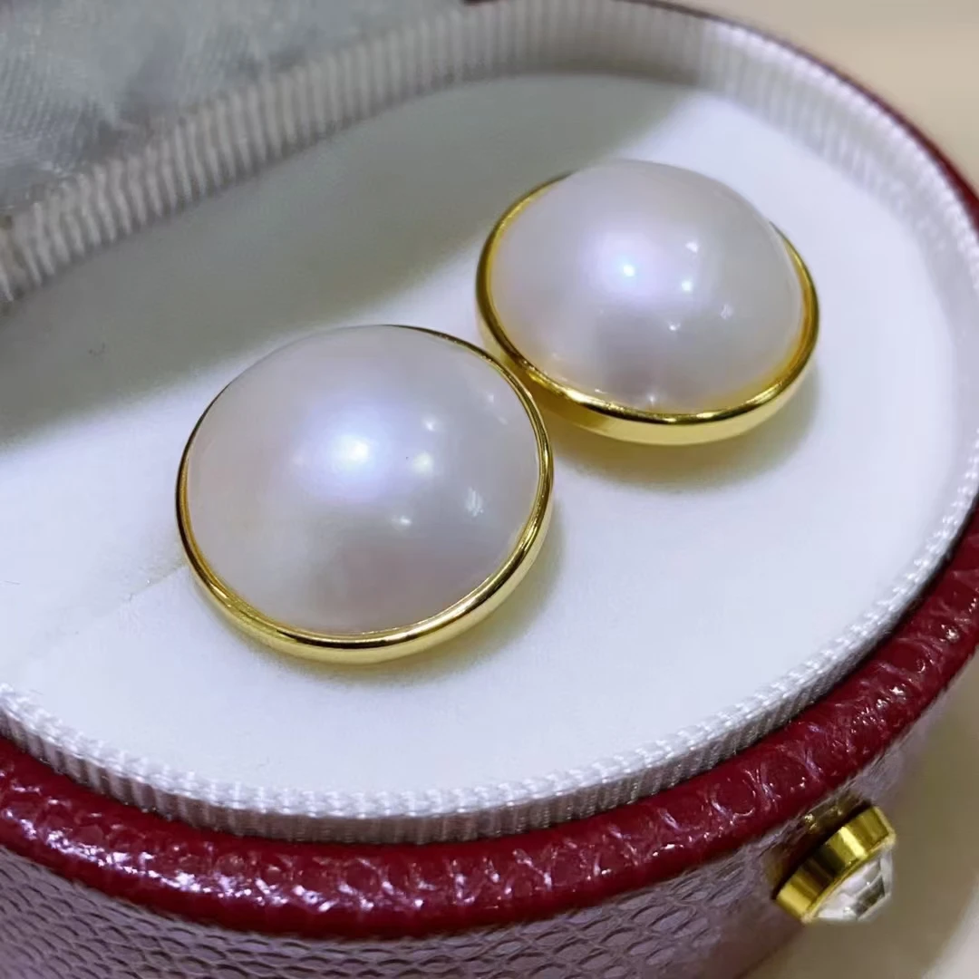 Minimalist Natural Fresh Mabe Pearl Ear Stud S925 Silver 15-16mm Large Size Mabe Earrings Elegant Daily Wear Women Fine Jewelry
Minimalist Natural Fresh Mabe Pearl Ear Stud S925 Silver 15-16mm Large Size Mabe Earrings Elegant Daily Wear Women Fine Jewelry