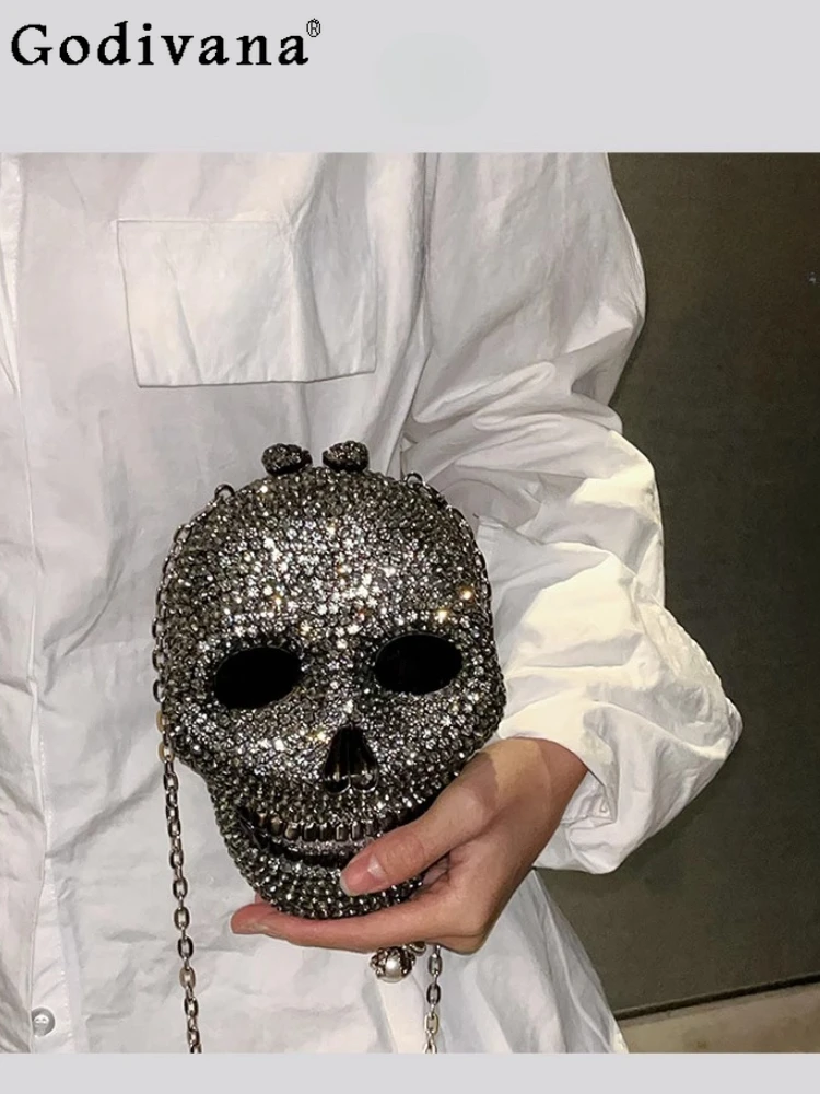 2025 New European and American Style Fashion Heavy Industry Diamond-encrusted Shiny Skull Dinner Bag Party Shoulder Bag
2025 New European and American Style Fashion Heavy Industry Diamond-encrusted Shiny Skull Dinner Bag Party Shoulder Bag