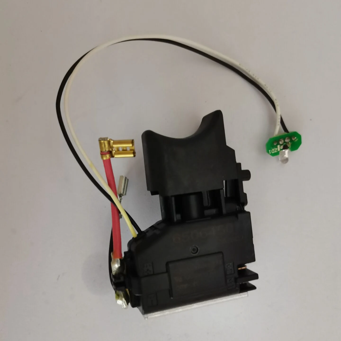 GET! Switch Trigger for Makita 650699-7 6506997 650645-0 6506450 DF330DWE DF030DWE TD090DWE TD090D DF330D DF030D DF330DWLE
GET! Switch Trigger for Makita 650699-7 6506997 650645-0 6506450 DF330DWE DF030DWE TD090DWE TD090D DF330D DF030D DF330DWLE