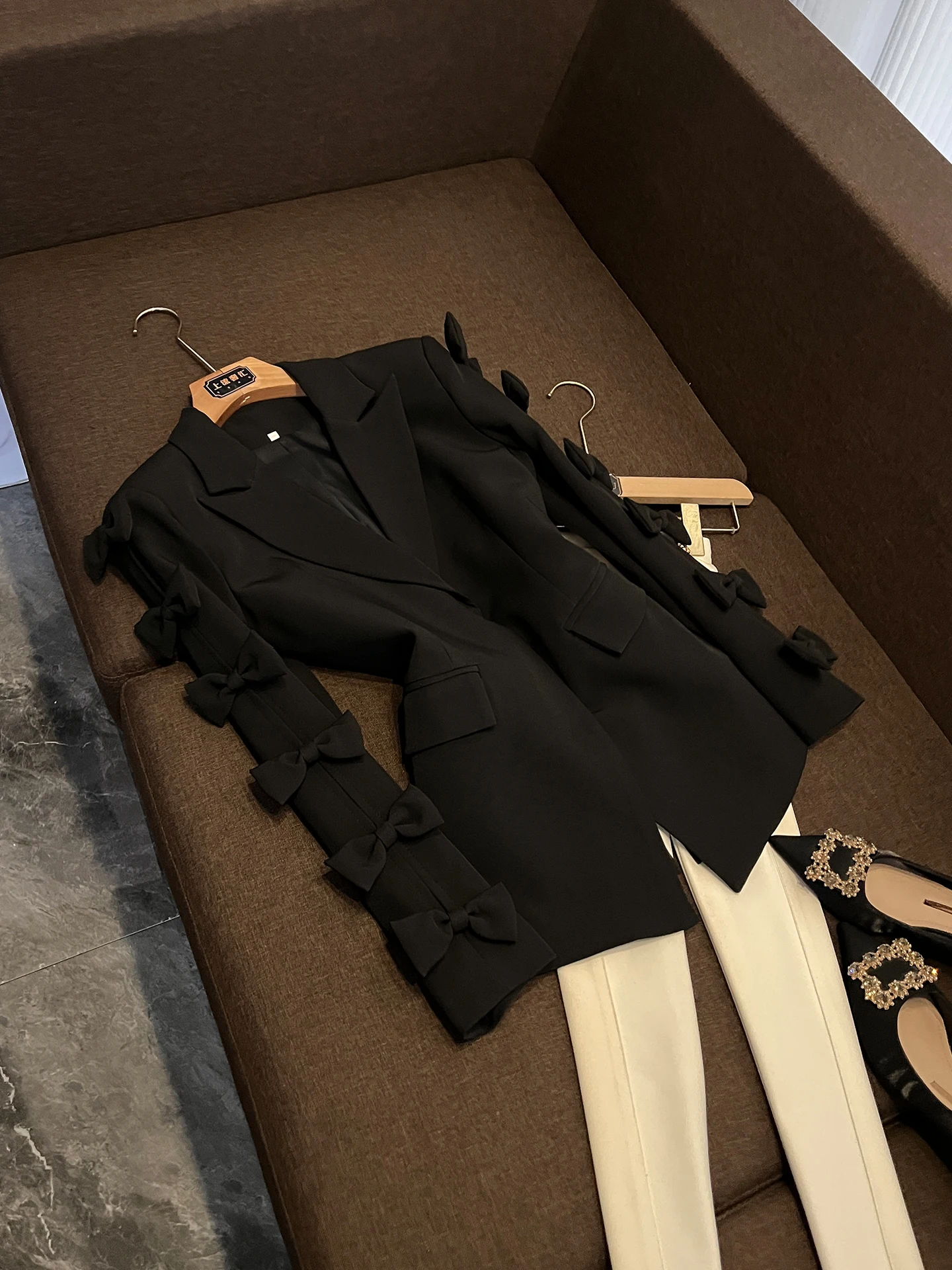 Модный зимний костюм средней длины с узлом Heavy Du Knot Design Sense Jaet Ele Commute Sle
Модный зимний костюм средней длины с узлом Heavy Du Knot Design Sense Jaet Ele Commute Sle