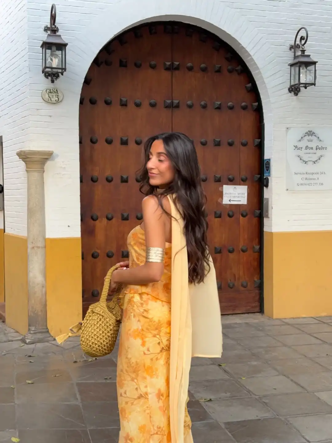 Lady Yellow Printed Skirt Two-piece Set Strapless Tops With Scarf Patchwork Hem Maxi Skirts Suit New Sexy Vacation Party Outfits
Lady Yellow Printed Skirt Two-piece Set Strapless Tops With Scarf Patchwork Hem Maxi Skirts Suit New Sexy Vacation Party Outfits