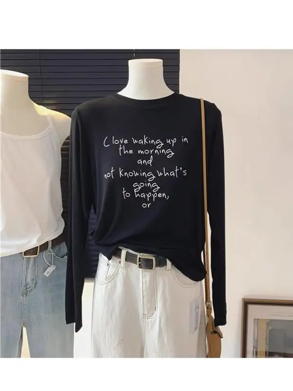Retro American Style Women's Long Sleeve T-shirt Thin Print Base Layer Top for Autumn Winter Design Sense Bottoming Shirt
Retro American Style Women's Long Sleeve T-shirt Thin Print Base Layer Top for Autumn Winter Design Sense Bottoming Shirt