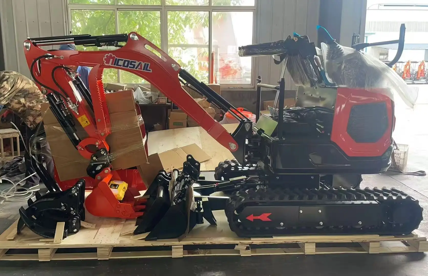 CE Approved 1.8T Mini Excavator Hydraulic Digging Equipment Euro 5 Diesel Engine Power System
CE Approved 1.8T Mini Excavator Hydraulic Digging Equipment Euro 5 Diesel Engine Power System
