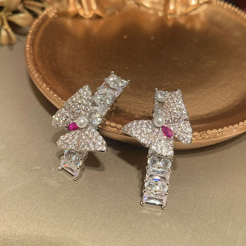 Fashion Unique Asymmetrical Butterfly CZ Earrings Silver Tone Pink Accent Statement luxury evening Jewelry
Fashion Unique Asymmetrical Butterfly CZ Earrings Silver Tone Pink Accent Statement luxury evening Jewelry