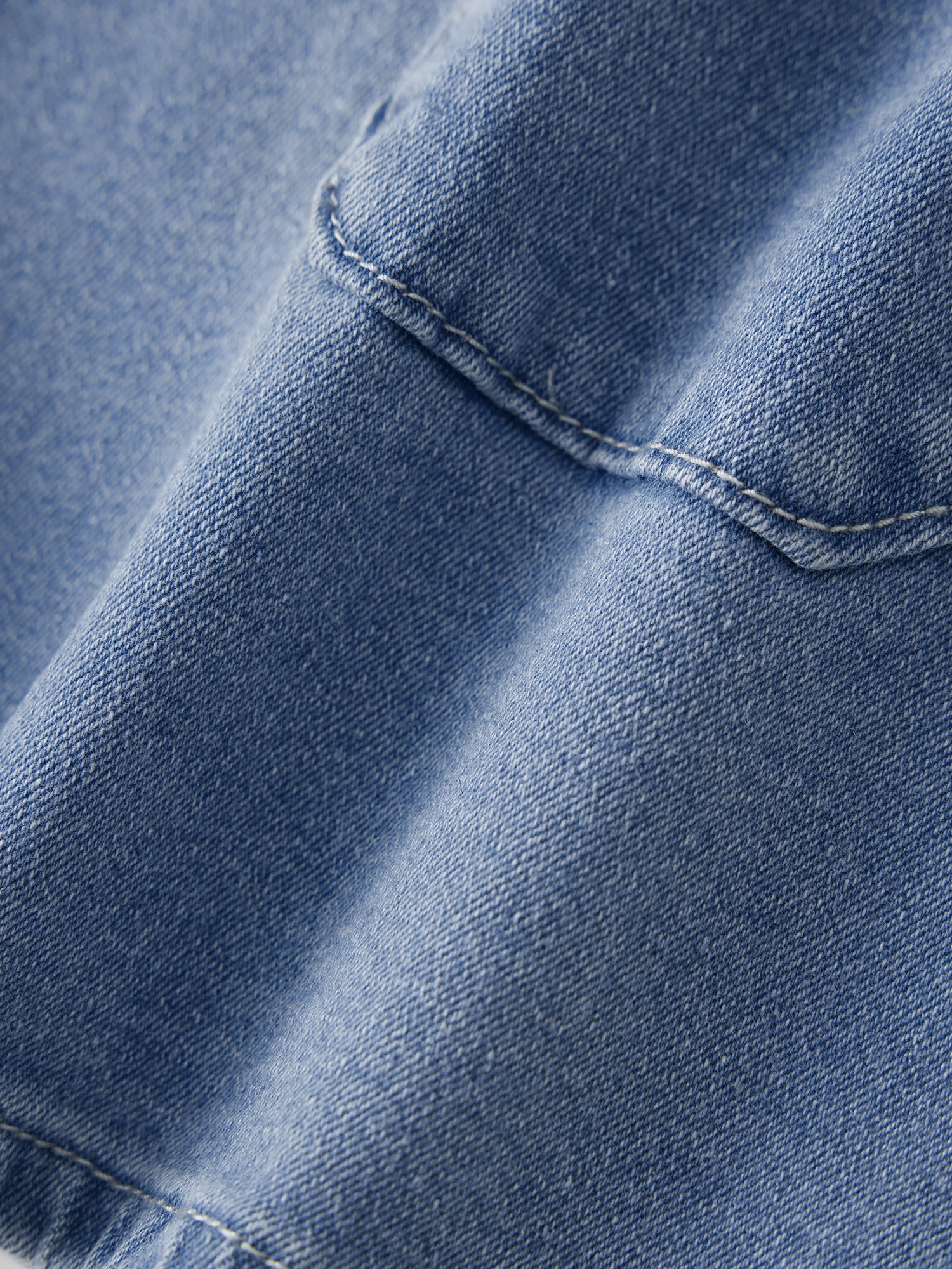 Модные женские потертые джинсовые шорты с высокой талией, потертым краем и карманами — модные летние джинсовые шорты
Модные женские потертые джинсовые шорты с высокой талией, потертым краем и карманами — модные летние джинсовые шорты