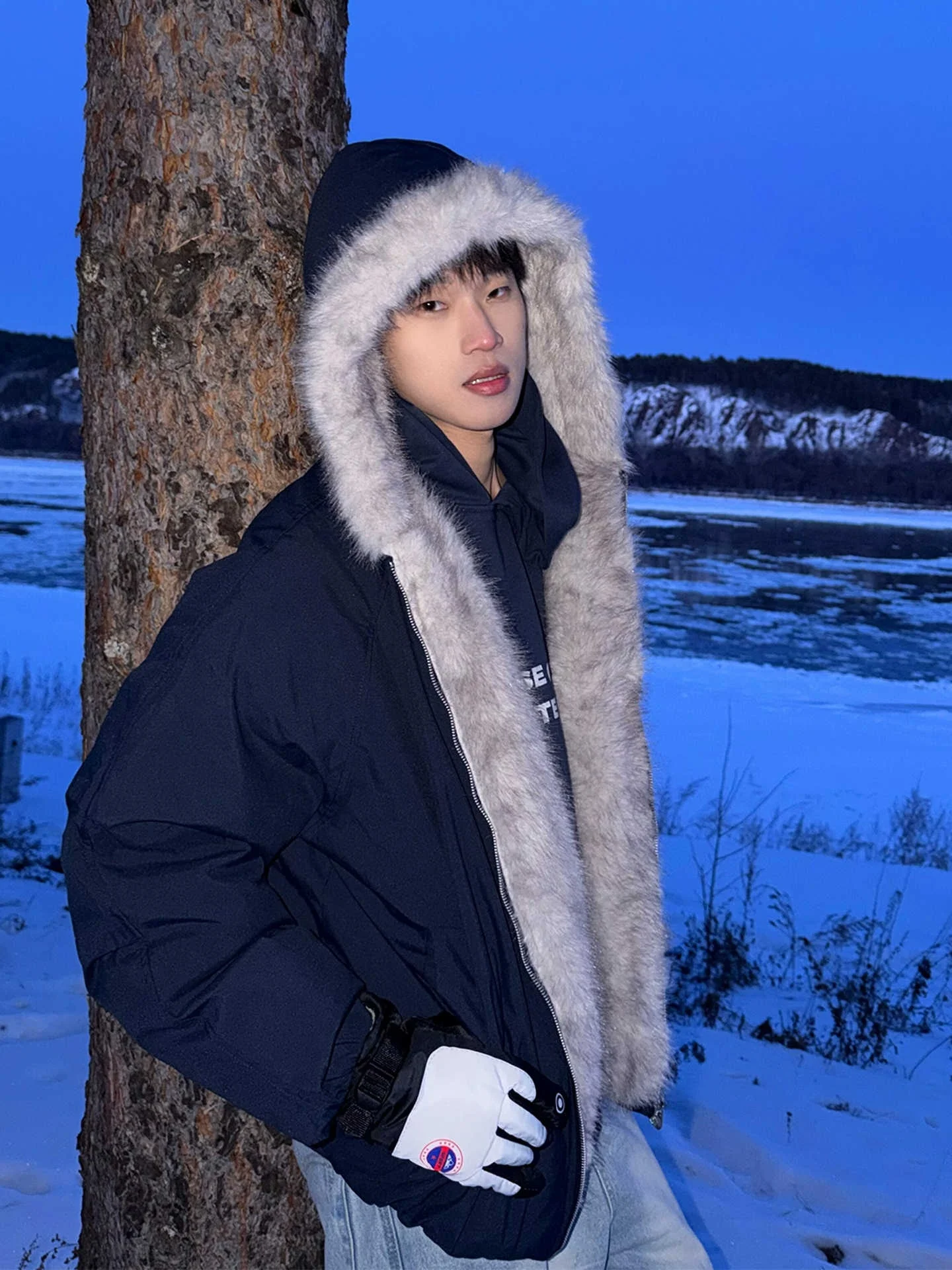 Мужская зимняя утепленная куртка North East China -40 Degrees Bla Eagle из хлопка с капюшоном, утолщенная верхняя одежда
Мужская зимняя утепленная куртка North East China -40 Degrees Bla Eagle из хлопка с капюшоном, утолщенная верхняя одежда