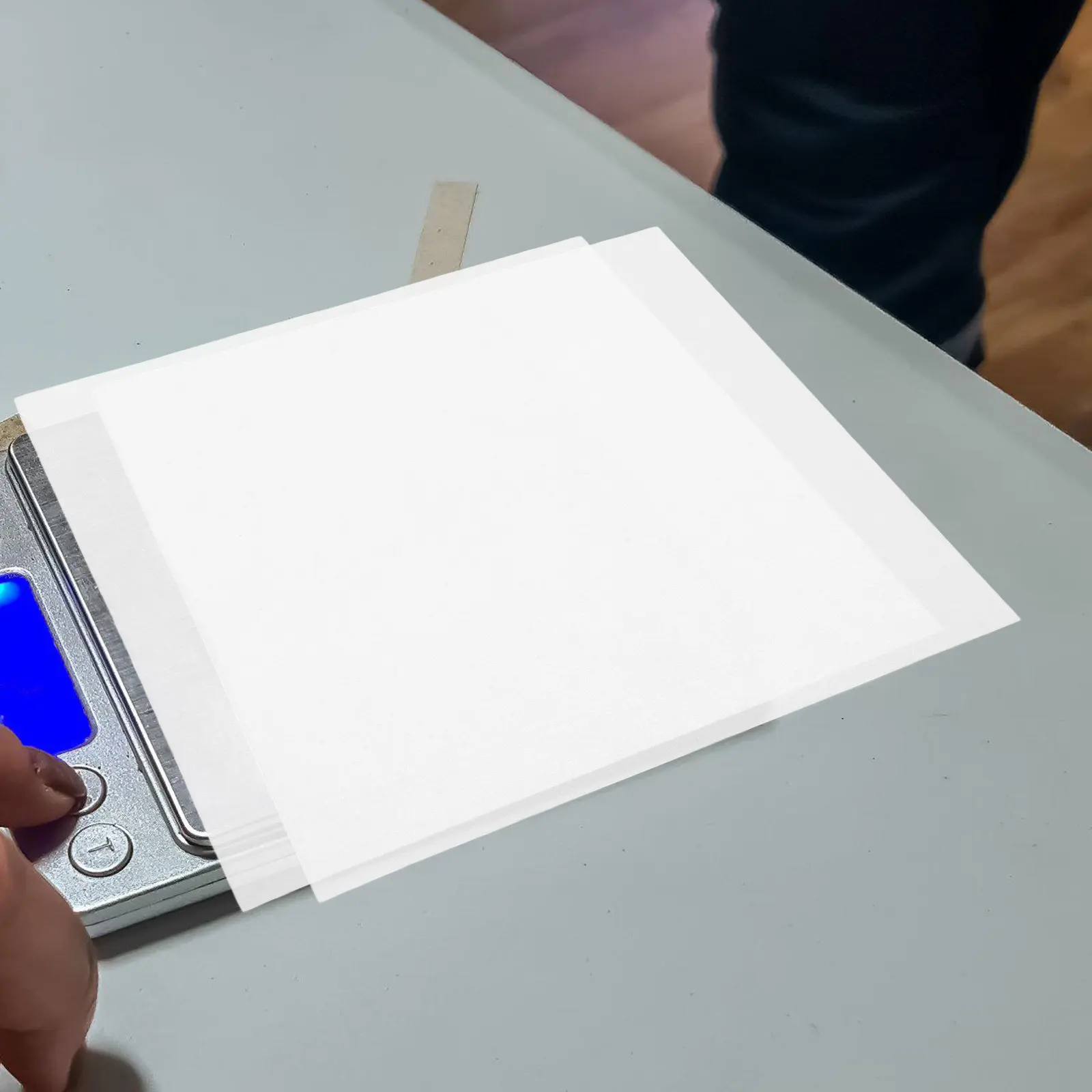 500Pcs Cellulose Weighing Paper Smooth Translucent High-Gloss Lab Sheets for Accurate Sample Transfer Laboratory Weighing
500Pcs Cellulose Weighing Paper Smooth Translucent High-Gloss Lab Sheets for Accurate Sample Transfer Laboratory Weighing