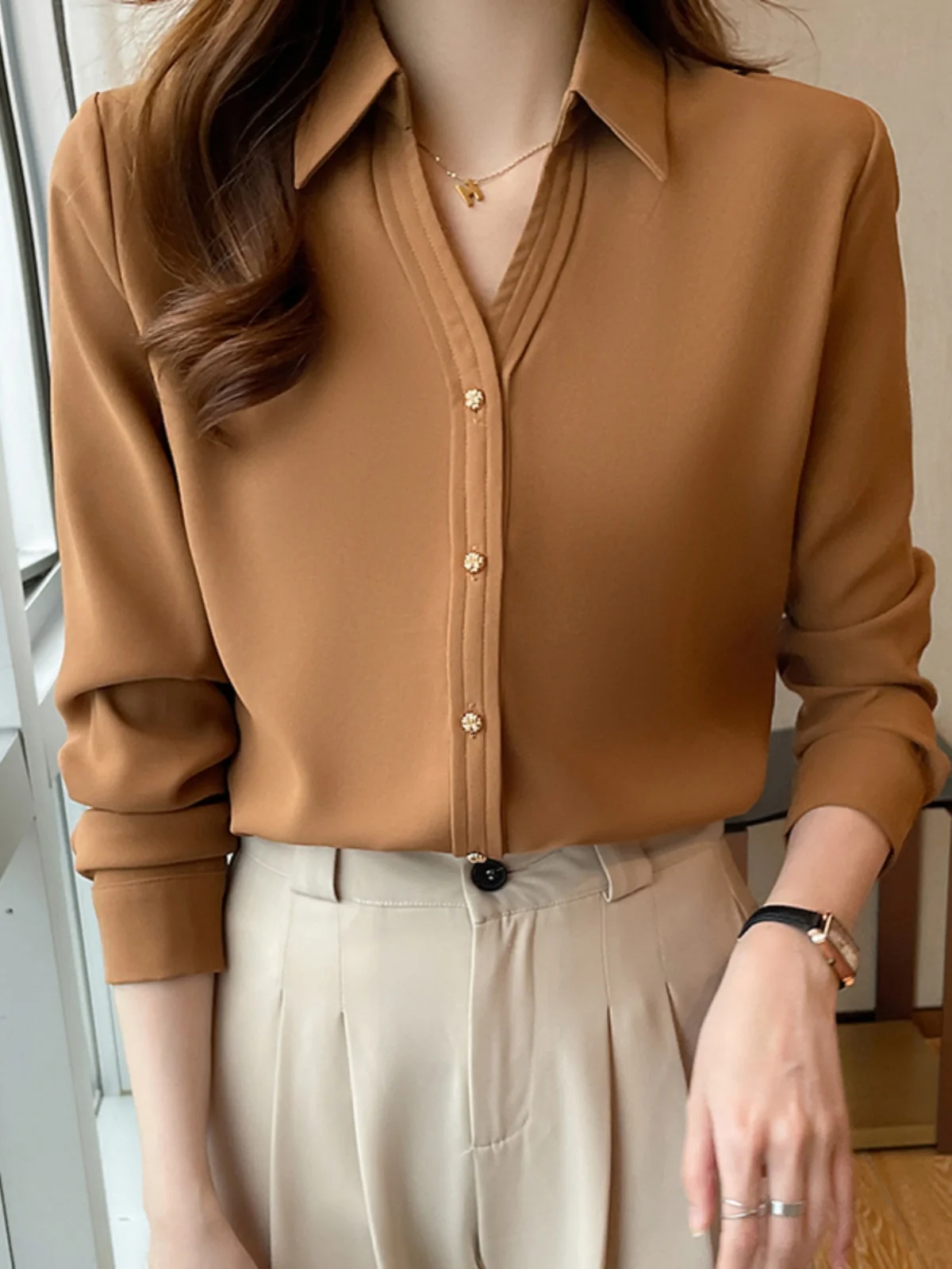 Elegant Brown Long Sleeve Women's Shirt Vintage Style Slimming Fashionable Design Unique Straight Cut Polyester Fiber Shirt
Elegant Brown Long Sleeve Women's Shirt Vintage Style Slimming Fashionable Design Unique Straight Cut Polyester Fiber Shirt