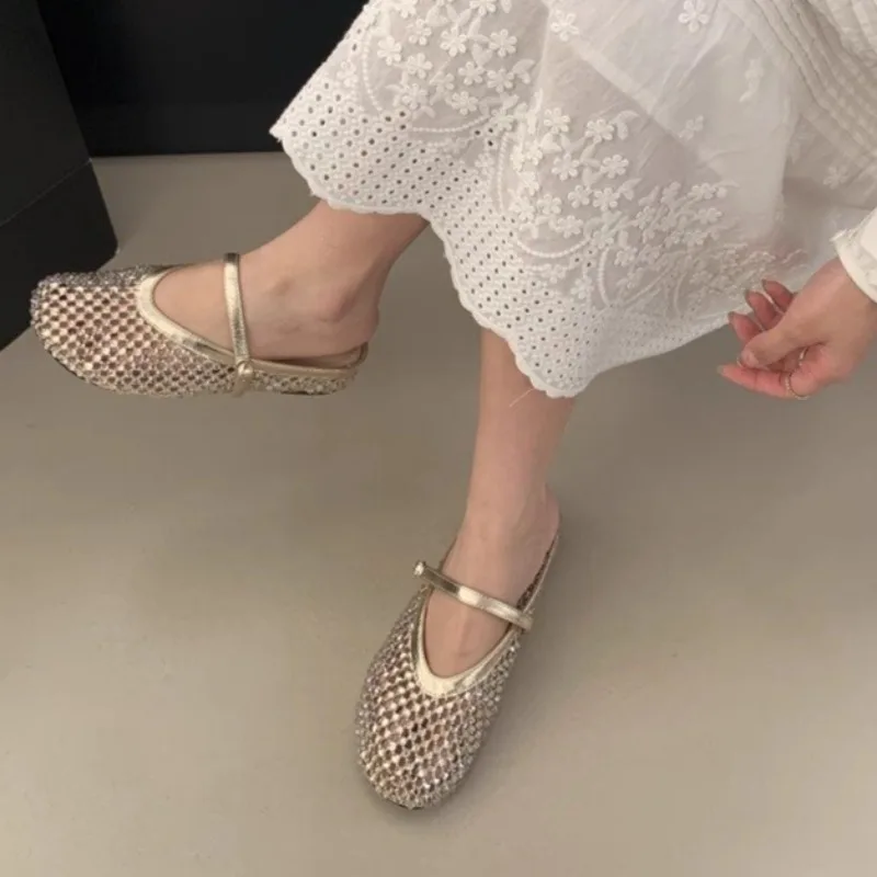 Wea женский полый обернутый полудраг r, новый однотонный ремень с круглой головкой и кристаллической сеткой, мягкая подошва, нескользящий крутой перетаскиватель 
Wea женский полый обернутый полудраг r, новый однотонный ремень с круглой головкой и кристаллической сеткой, мягкая подошва, нескользящий крутой перетаскиватель