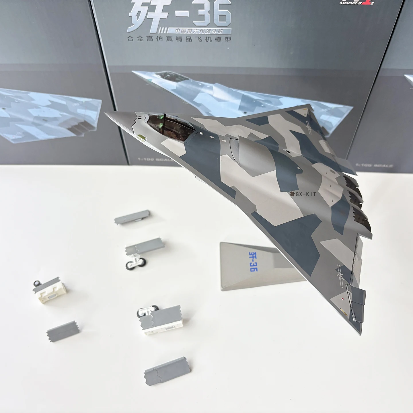 1/100 AF1 J-36 Chinese 6th Generation Aircraft J36 Cut Crack Coating Alloy Finished Plane Fighter Jet Model Collection Gift
1/100 AF1 J-36 Chinese 6th Generation Aircraft J36 Cut Crack Coating Alloy Finished Plane Fighter Jet Model Collection Gift