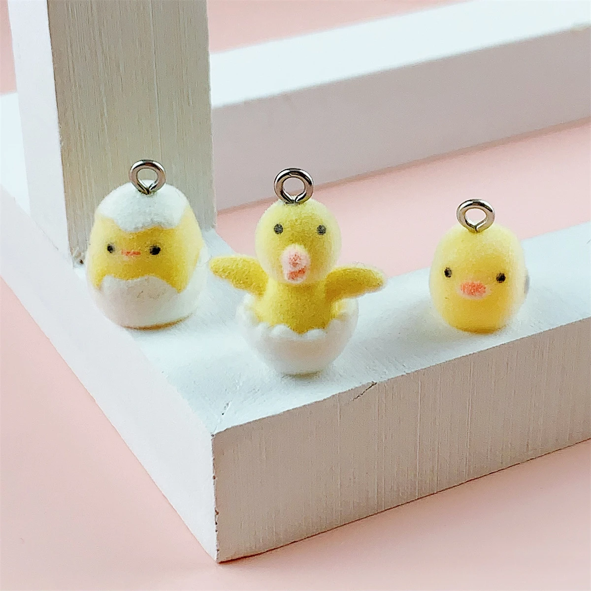 30pcs 3D Resin Flocking Cute Eggshell Chicken Charms for Earrings Backpack Pendant Keychain DIY Making Jewelry Accessories
30pcs 3D Resin Flocking Cute Eggshell Chicken Charms for Earrings Backpack Pendant Keychain DIY Making Jewelry Accessories