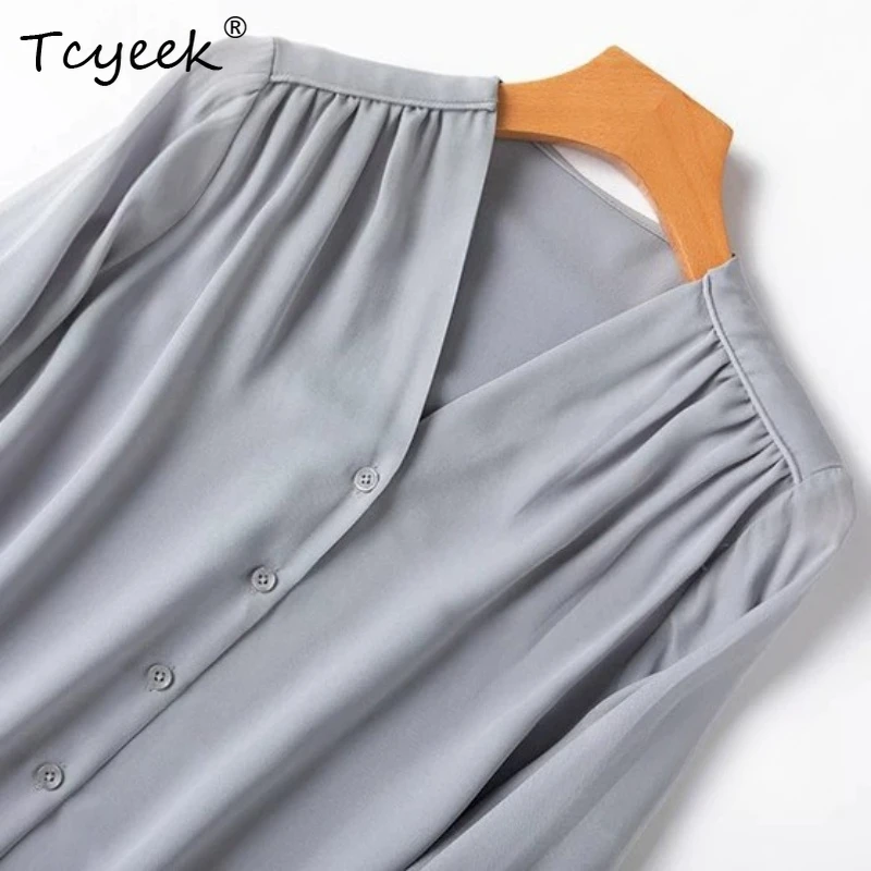 Tcyeek 100% Real Silk Blouses for Women Spring Summer Clothes Skin-friendly V-neck Shirts Ladies Tops Blusas Femininas Elegantes
Tcyeek 100% Real Silk Blouses for Women Spring Summer Clothes Skin-friendly V-neck Shirts Ladies Tops Blusas Femininas Elegantes