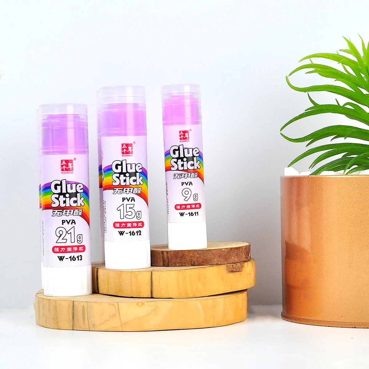 15g Purple Color Solid Glue Stick PVP color-changing Glue Stick for Student Stationery Solid Glue High Viscosity School Supplies
15g Purple Color Solid Glue Stick PVP color-changing Glue Stick for Student Stationery Solid Glue High Viscosity School Supplies