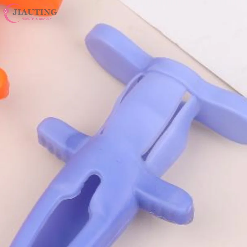 Dental Syringe Cover Crocodile Shape Child Friendly Needle Protection Sleeve Dental Clinic Cartoon Animal Style
Dental Syringe Cover Crocodile Shape Child Friendly Needle Protection Sleeve Dental Clinic Cartoon Animal Style